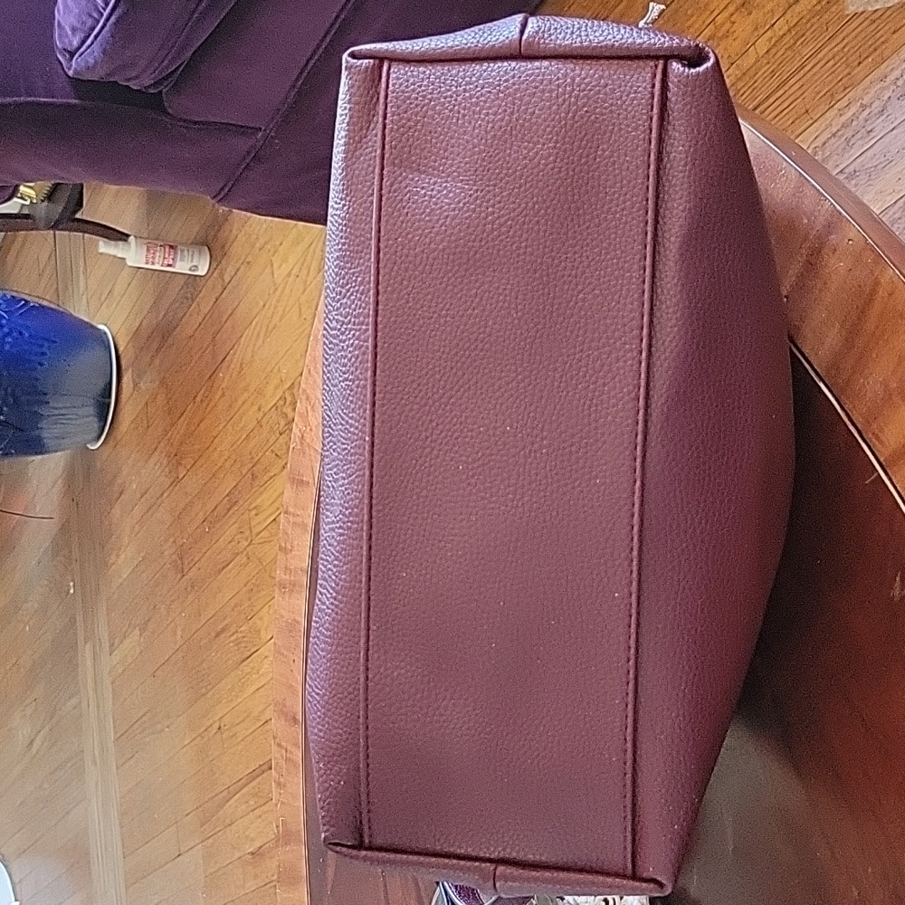 Aubergine a new day Vegan Leather Handbag - Picture 8 of 11